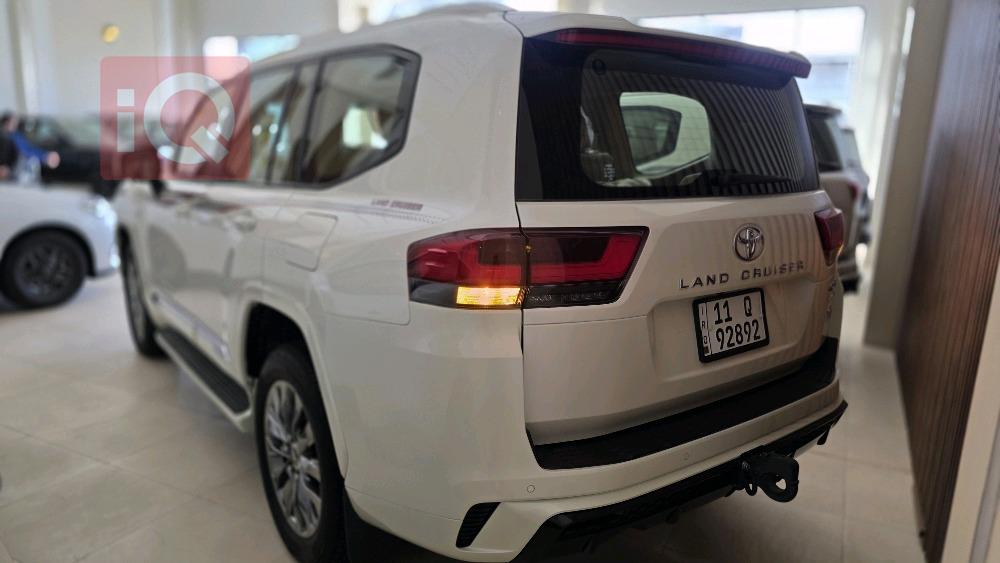 تويوتا لاندكروزر